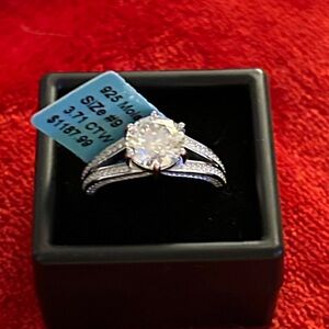 Moissanite Diamond 3.71 CTW Women's solitaire ring size 9 Retail $1187